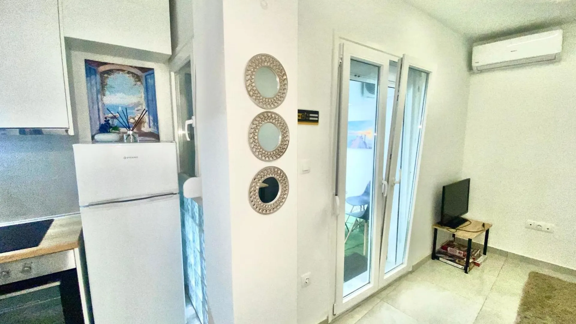 The Urban Nest Thessaloniki Apartment 0*,  Greece
