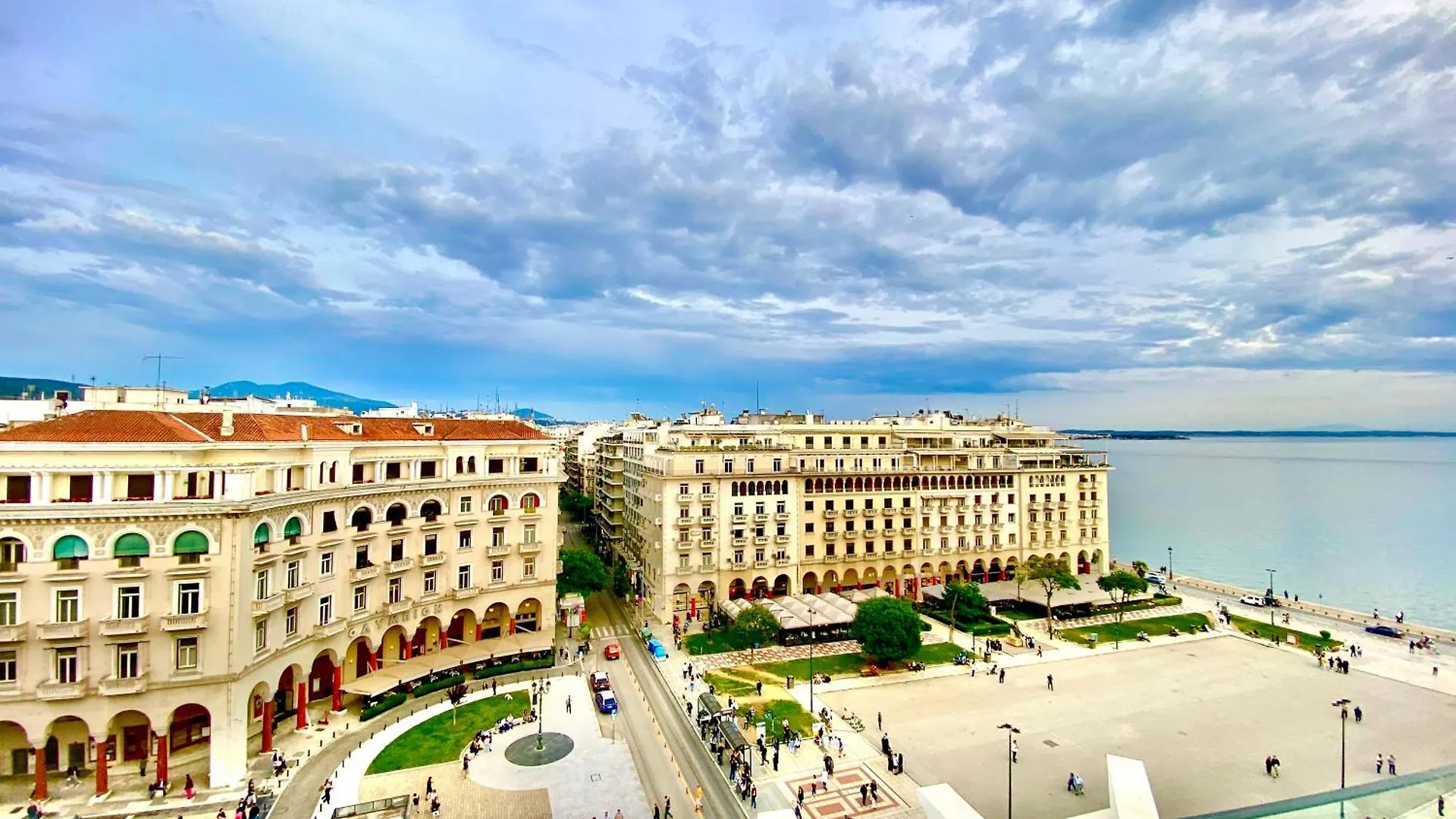 The Urban Nest Thessaloniki Apartment