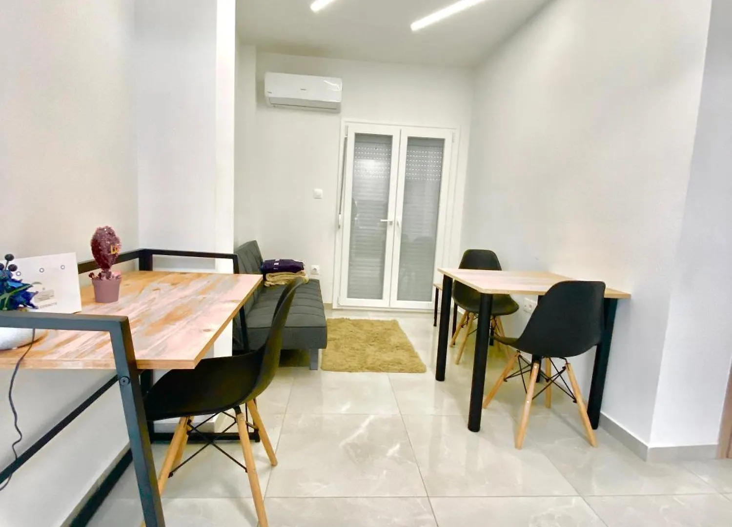 The Urban Nest Thessaloniki Apartment