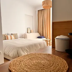 Adi Boutique House Couette-café