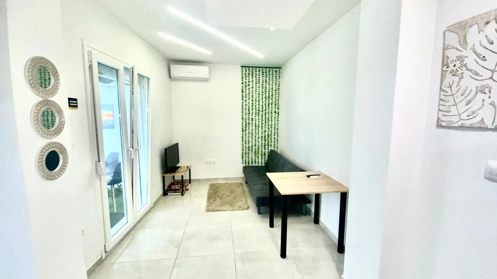 The Urban Nest Thessaloniki Apartment 0*,